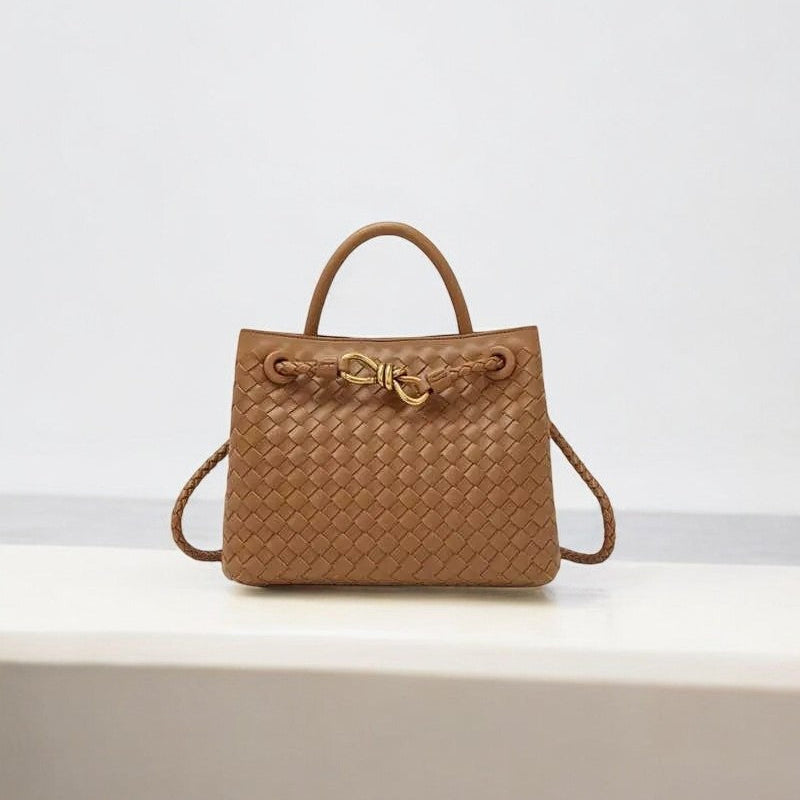 Alyn | Zwarte Geweven Mini Leren Tote Bag – Moeiteloze Elegant en Tijdloze Aantrekkingskracht