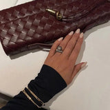 Isla | Zwarte Geweven Leren Schoudertas – Moderne Luxe