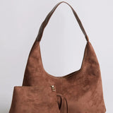 Evie | Minimalistische Vegan Suede Hobo Tas – Tijdloos & Chic