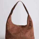 Evie | Minimalistische Vegan Suede Hobo Tas – Tijdloos & Chic
